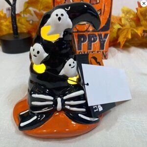 Halloween Ceramic Pierced Led Light Up Witch's Hat Flying Ghost Figurine Decor